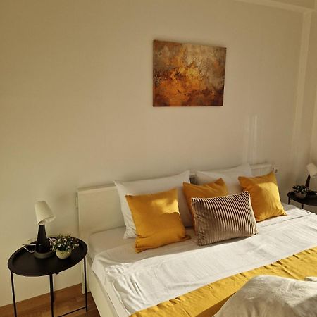 Kamche Lux Apartment Szkopje Kültér fotó