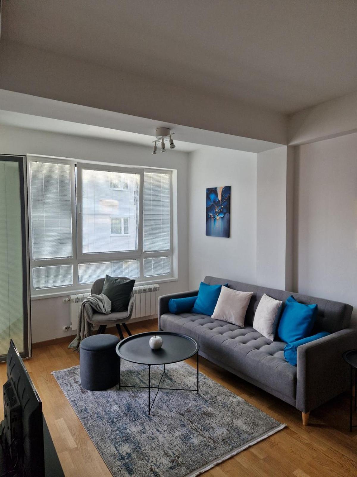 Kamche Lux Apartment Szkopje Kültér fotó