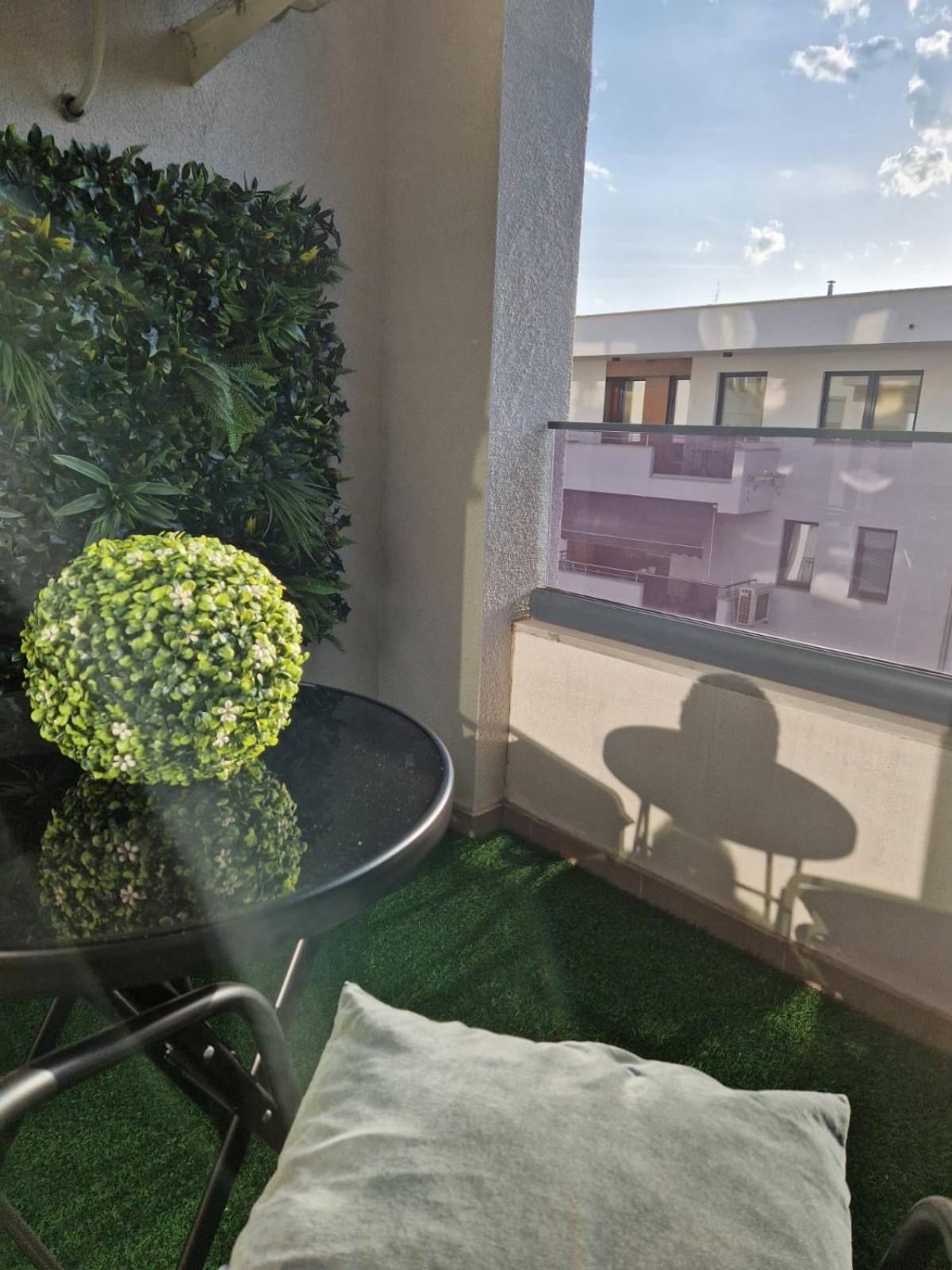 Kamche Lux Apartment Szkopje Kültér fotó