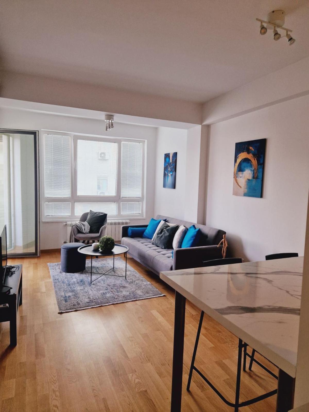 Kamche Lux Apartment Szkopje Kültér fotó