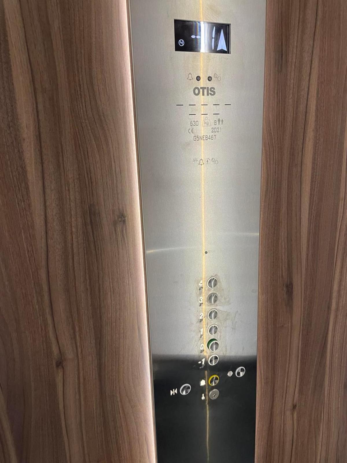 Kamche Lux Apartment Szkopje Kültér fotó