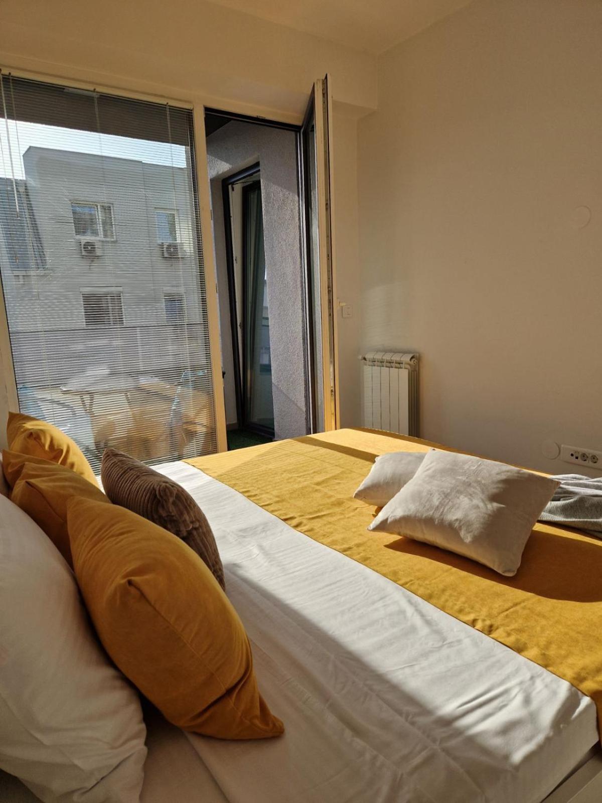 Kamche Lux Apartment Szkopje Kültér fotó